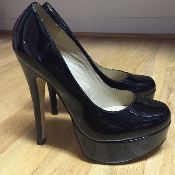 Aldo black pumps
