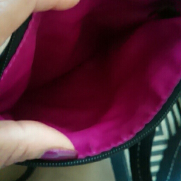 AUTHENTIC Coach sling bag - Picture 3 of 3