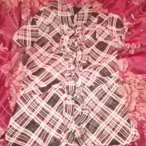 Collar less ruffle shirt