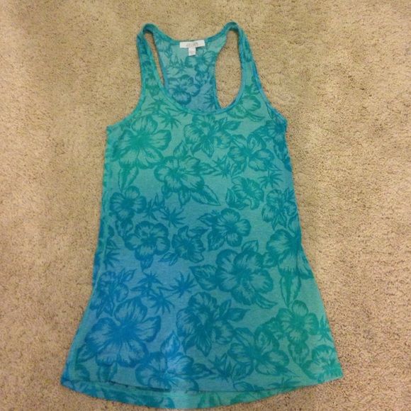 Delias tank top!