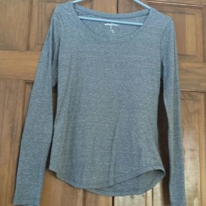 Grey long sleeve t shirt very comfortable.