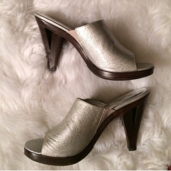 Nina heeled sandals
