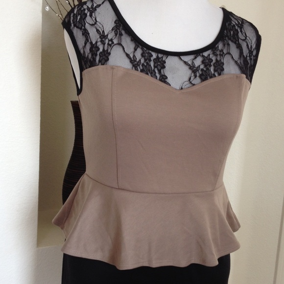 👗 Peplum Dress Jr. XL - Picture 2 of 4