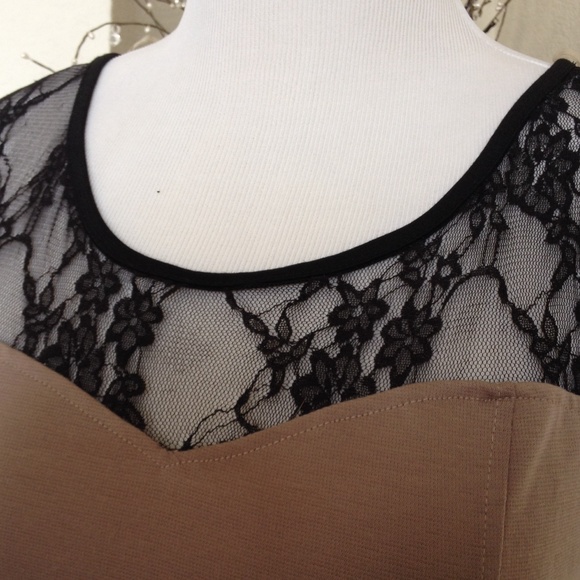 👗 Peplum Dress Jr. XL - Picture 3 of 4