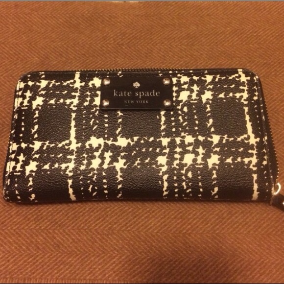 Kate Spade Black & White Wallet