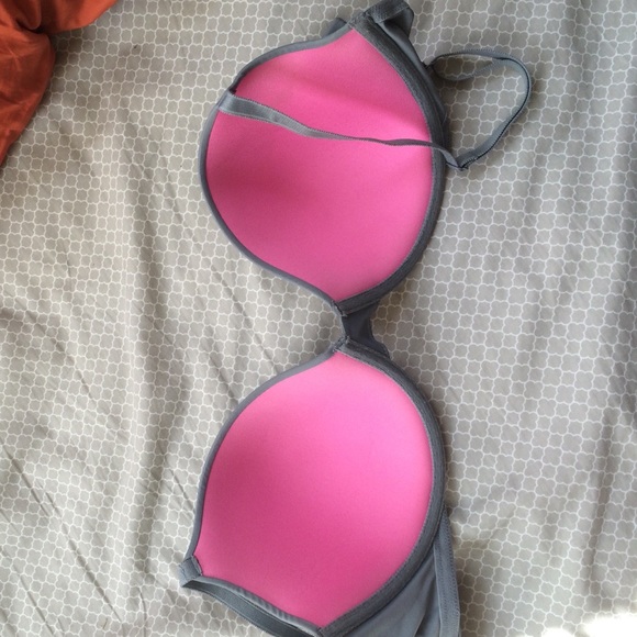 36D Pink by Victoria bra - grey w/ pink lining - Picture 2 of 4