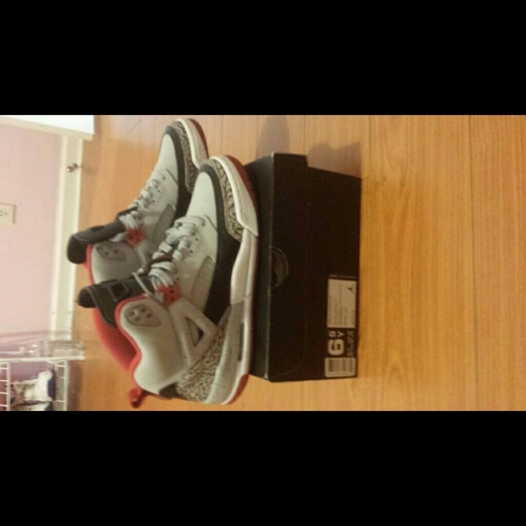 Jordan Spizikes 6.5y - Picture 2 of 3