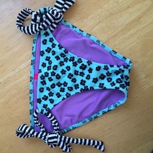 VS bathing suit bottoms