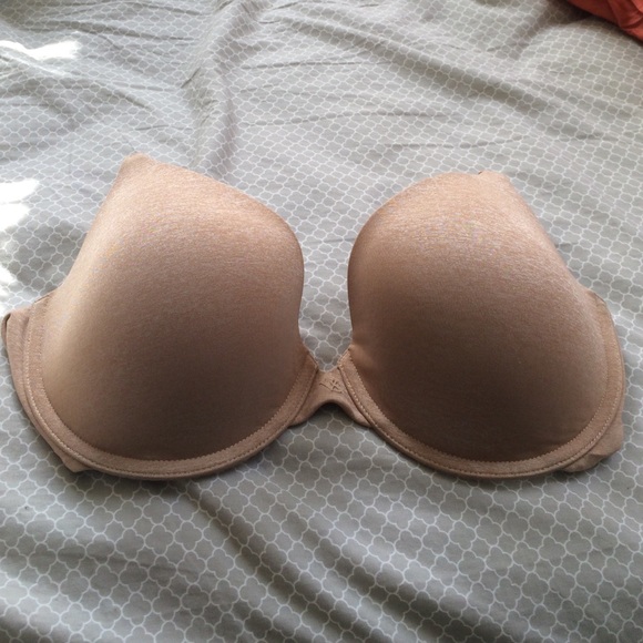 36D Victoria's Secret Uplift Semi Demi - Nude - Picture 2 of 4
