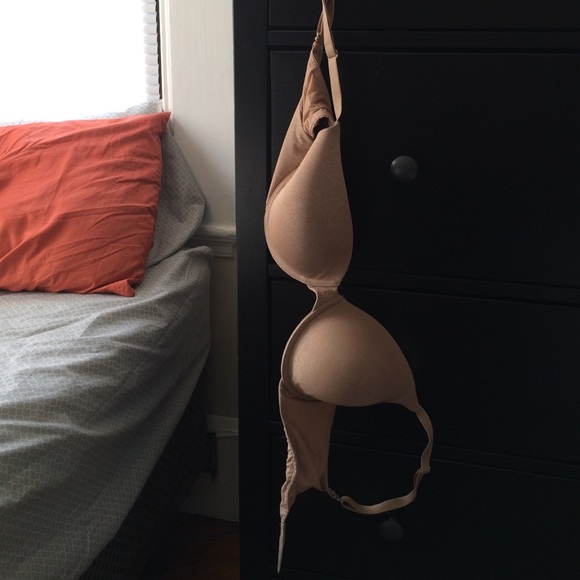 36D Victoria's Secret Uplift Semi Demi - Nude - Picture 3 of 4