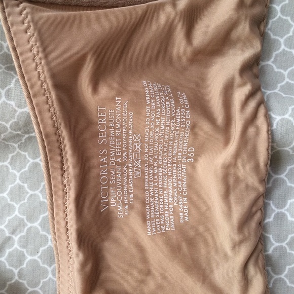 36D Victoria's Secret Uplift Semi Demi - Nude - Picture 4 of 4