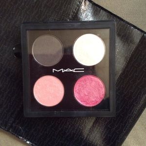 MAC Pallette - Lightly Used 💞