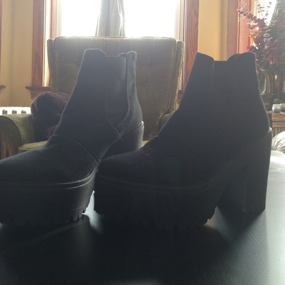 Topshop Allstare Chelsea canvas boots