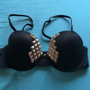 ❌SOLD❌Black studded bra 34C.