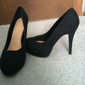 Black Suede Pumps