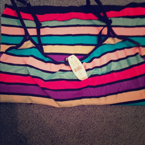 Body by Victoria tank top