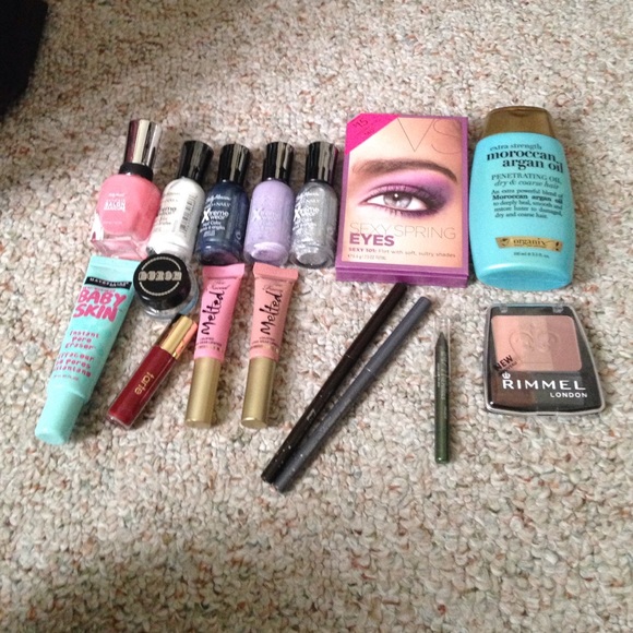 *on hold* Bundle 💕💘😁