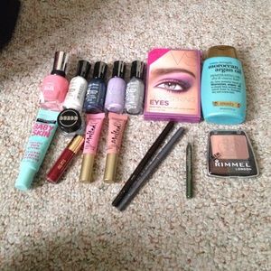 *on hold* Bundle 💕💘😁