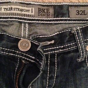 Mens BKE Tyler straight leg jeans. Sz32L