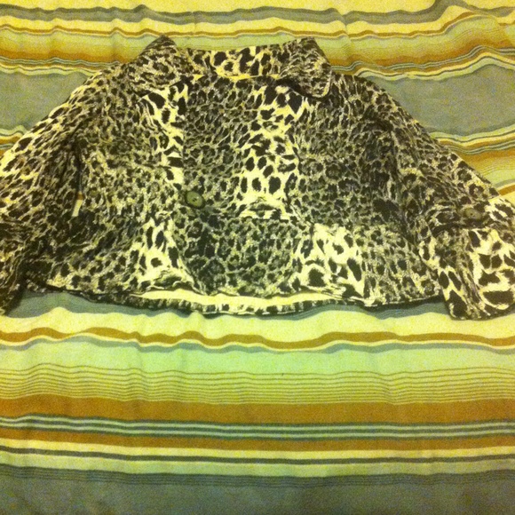 Leopard print mid sleeve jacket