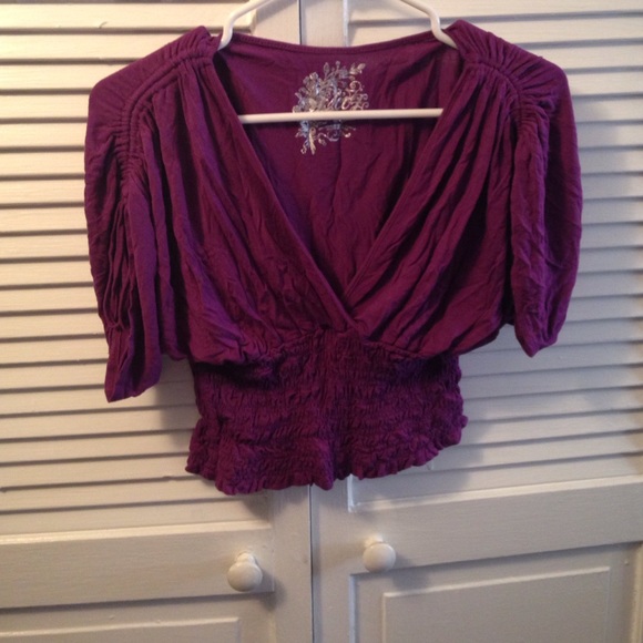 Purple scrunched up belly top