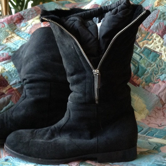 Donna Karan boots - Picture 2 of 3