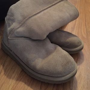 UGG BOOTS