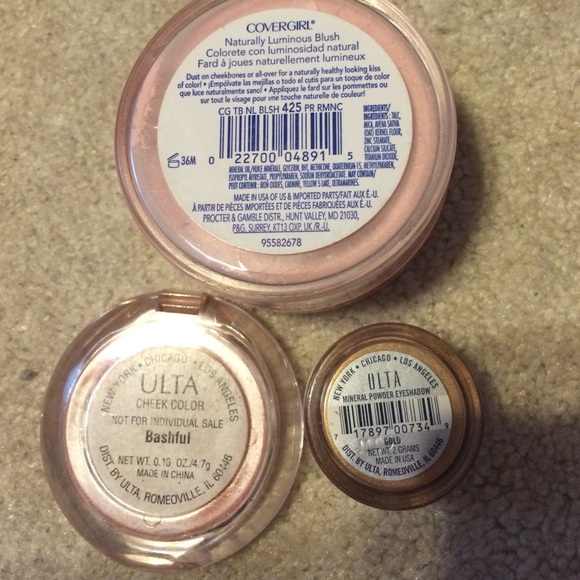 Make up bundle! - Picture 2 of 3