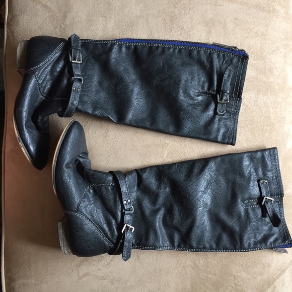 Black under the knee boots with blue zipper