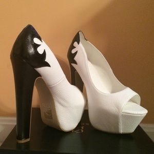 Scene black and white 6 inch heels
