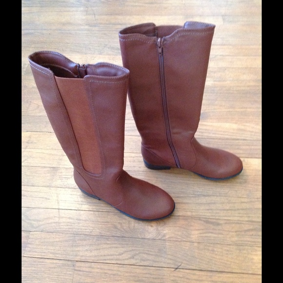 👢Cool Old Navy Brown Booties👢 - Picture 3 of 4