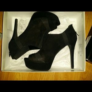 Jessica Simpson booties