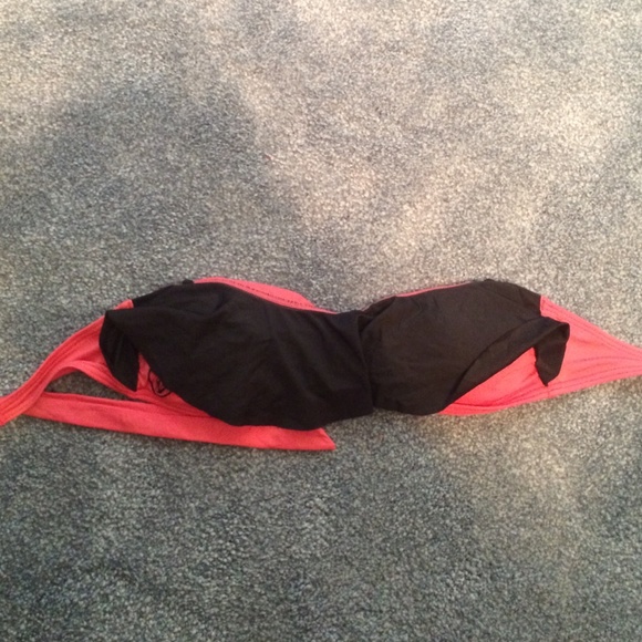 Volcom bikini top