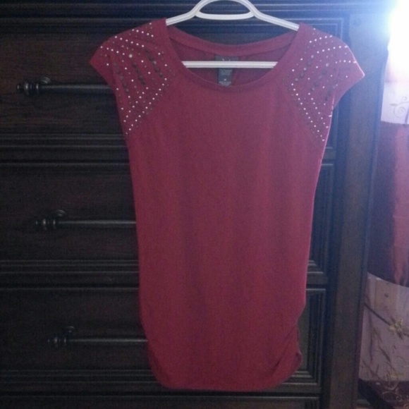 Red shirt with rhinestones - Picture 1 of 3