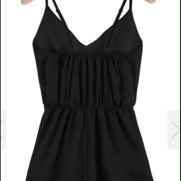 Black lace romper - Picture 2 of 4