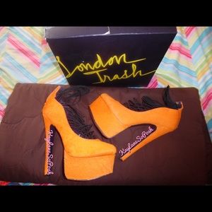 Ceres - Orange London Trash Pumps