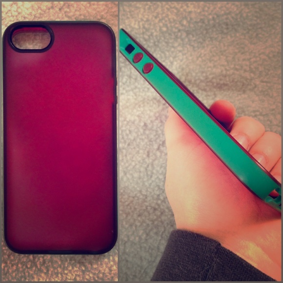 Belkin iPhone 5 case. Teal blue outer edges!
