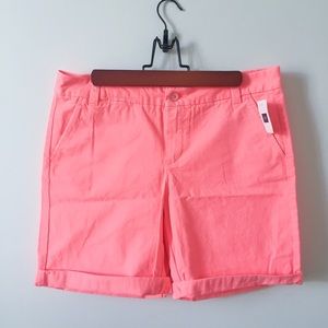 GAP Boyfriend Roll Up Shorts