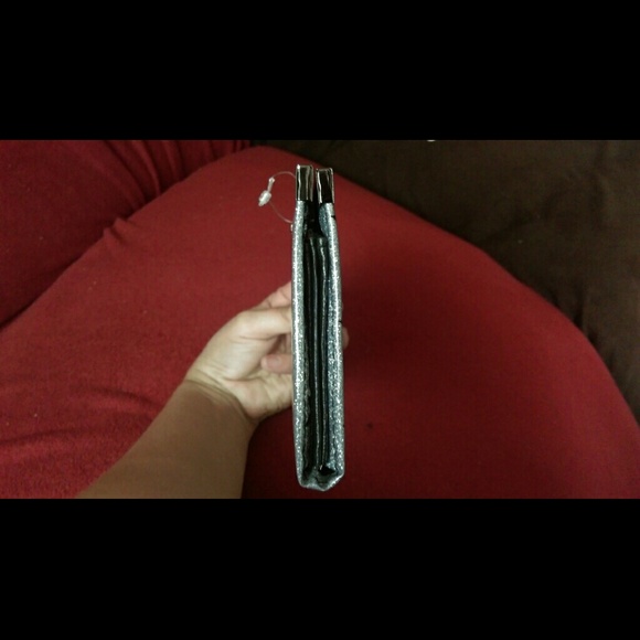 🚫SOLD IN BUNDLE🚫Cute star clutch wallet - Picture 2 of 4