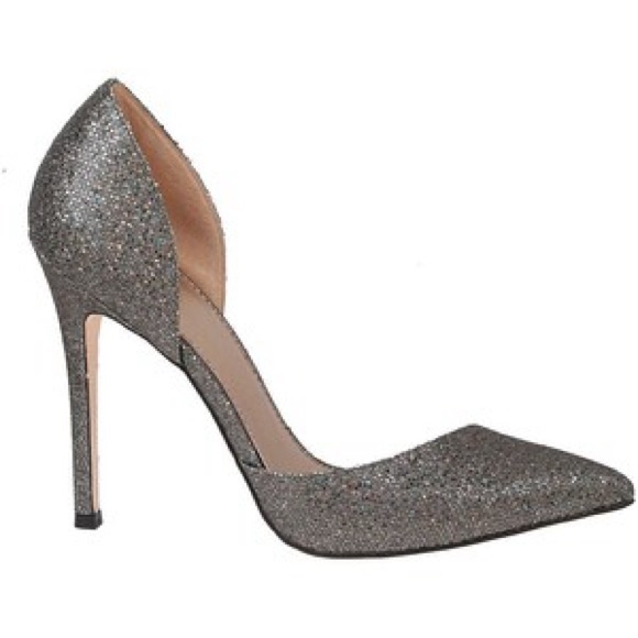 ✔️ SOLD on another site by badgley mischka