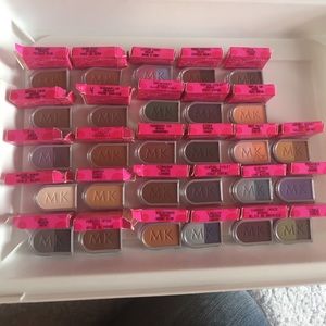 Current eye shadow names w/ colors ❤️