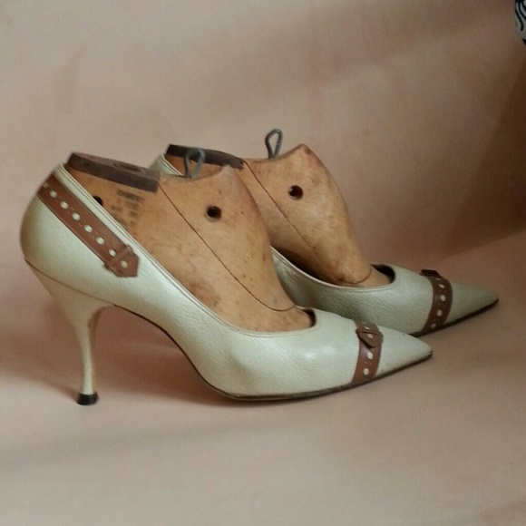 Vintage Finessa by Jacqueline leather heels