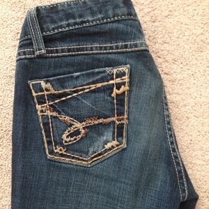 Buckle Jeans Skinny jeans!