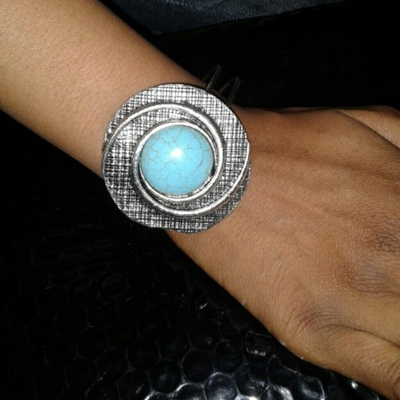 Tibetan Silver & Turquoise Round Bracelet