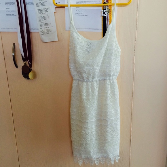 H&M White Lace Short Dress