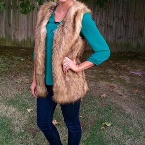 Stylish faux fur vest ❤️