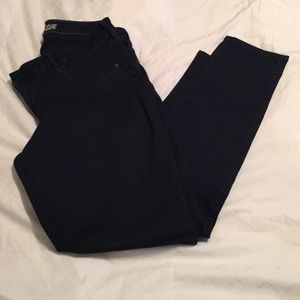 16 Old Mavy dark wash skinny jeans