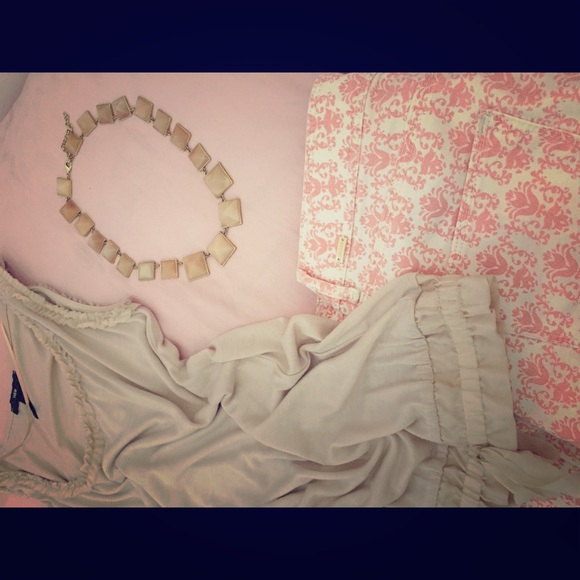 Pretty in Pink! Brocade pink and white jeans - Picture 1 of 4