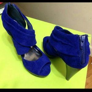 Royal blue heels
