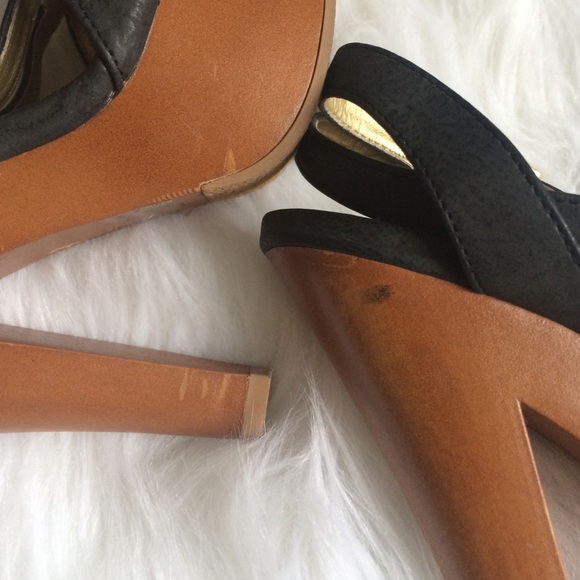 3 for $15 🥳 Black Strappy Platforms - Picture 2 of 4